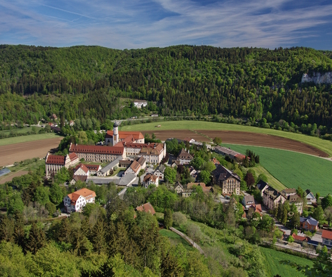 Umgebung: Kloster von Süden